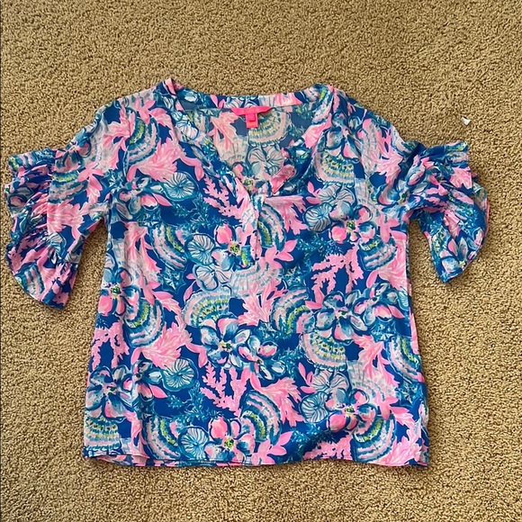 Lilly Pulitzer Tops - Lilly Pulitzer Pink and Blue Ruffled 3/4 Sleeve Blouse